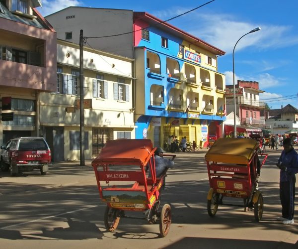 10-Day Thrilling Madagascar Coastal Coves & Highland Forests Tour