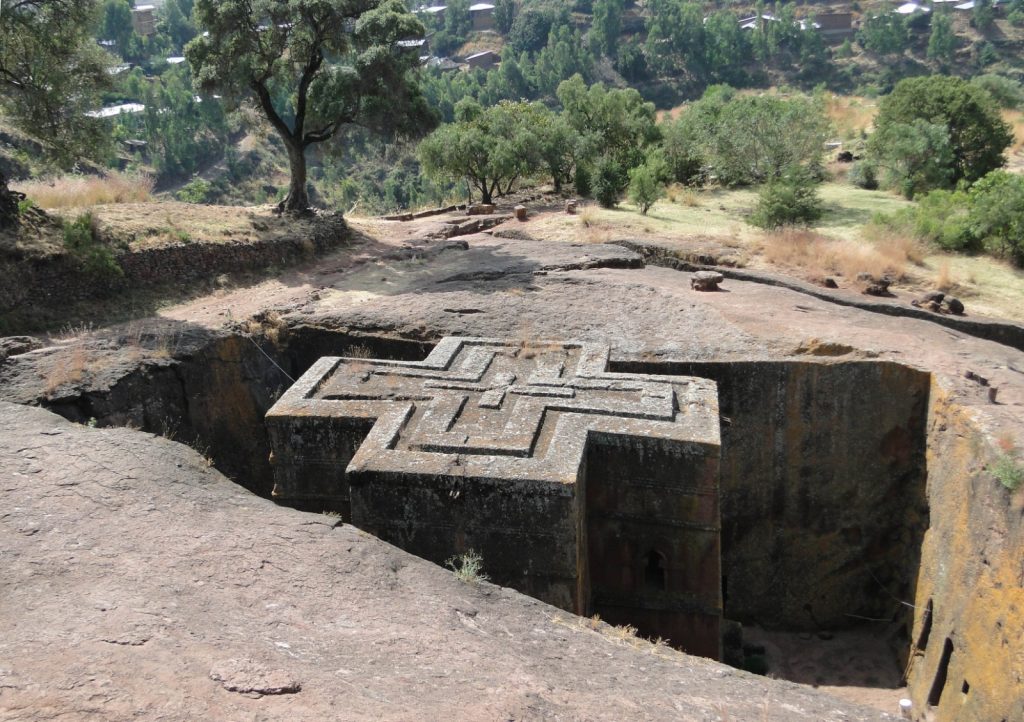 8-Day Lalibela Tour And Thrilling Gorilla & Chimp Trek