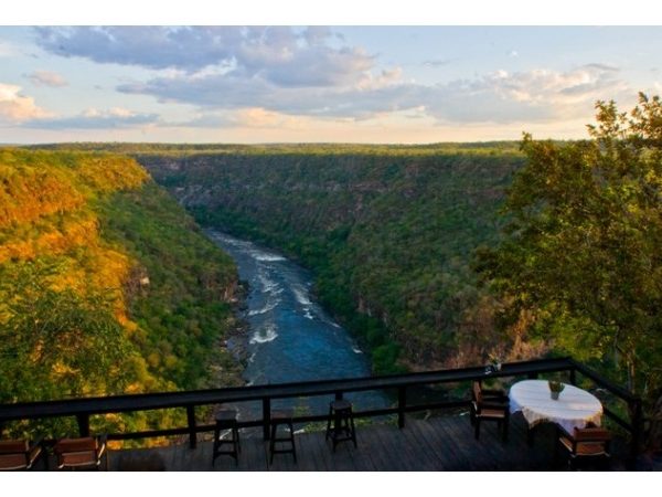 10-Day Madagascar & Victoria Falls Thrilling Vacation